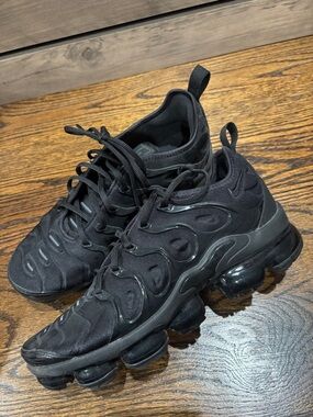 Nike Black VaporMax Plus Running Sneakers